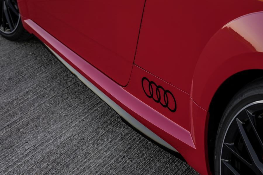 Детали экстерьера Audi TTS Coupe (8S) 2018 года  (WW) (фото 112 из 254)